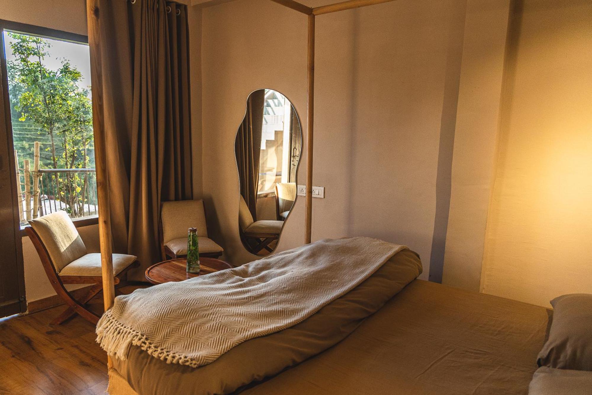 Exstasy Stays - Bathtub Rooms & Cafe - Your Romantic & Cozy Getaway - Thhpsociety - Mukteshwar Exterior photo