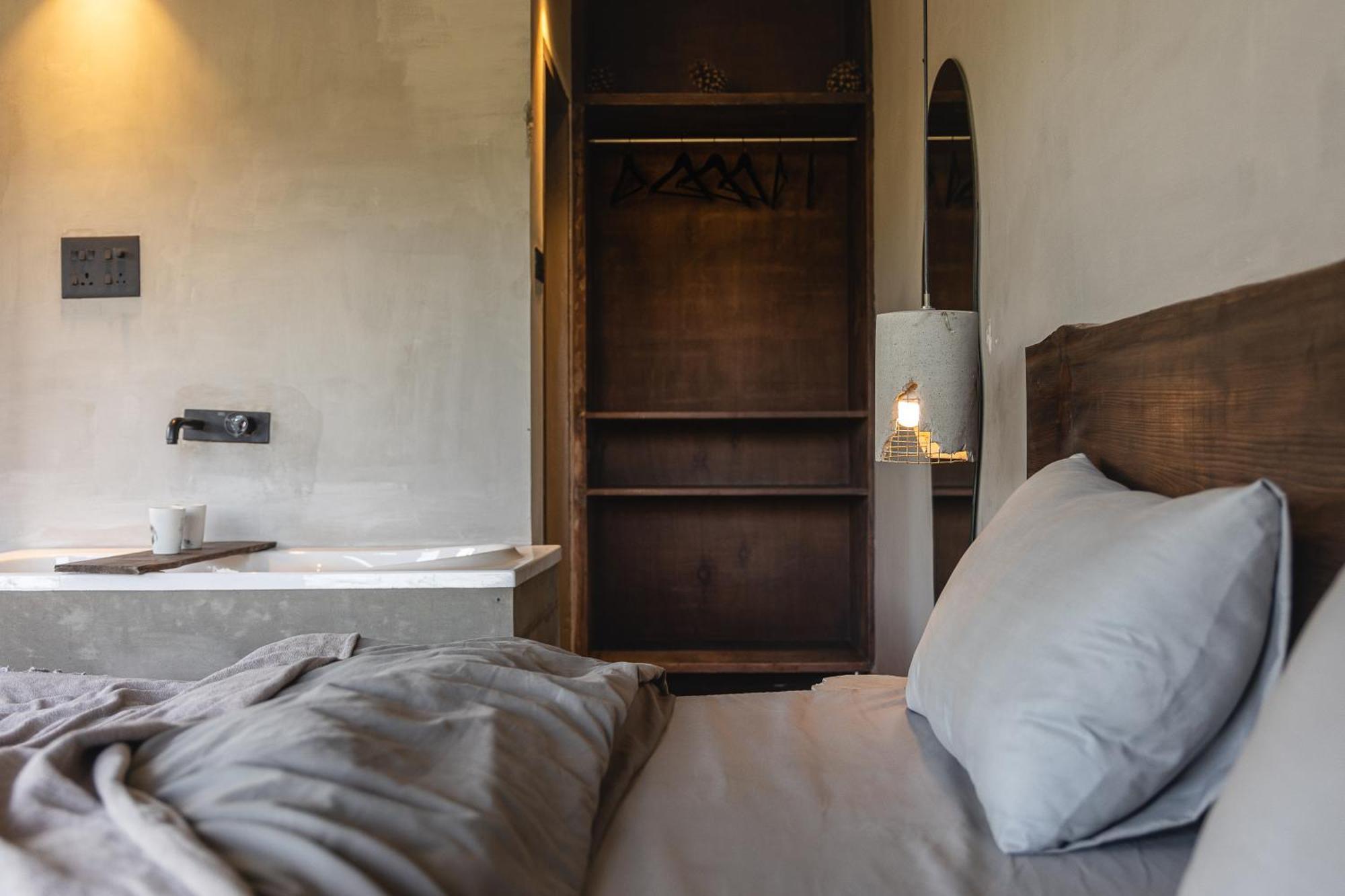 Exstasy Stays - Bathtub Rooms & Cafe - Your Romantic & Cozy Getaway - Thhpsociety - Mukteshwar Exterior photo